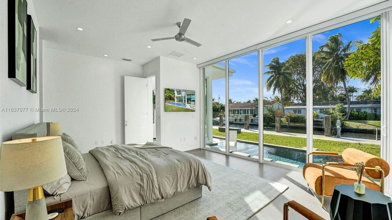 Photo of Outdoor in Poinsettia Heights