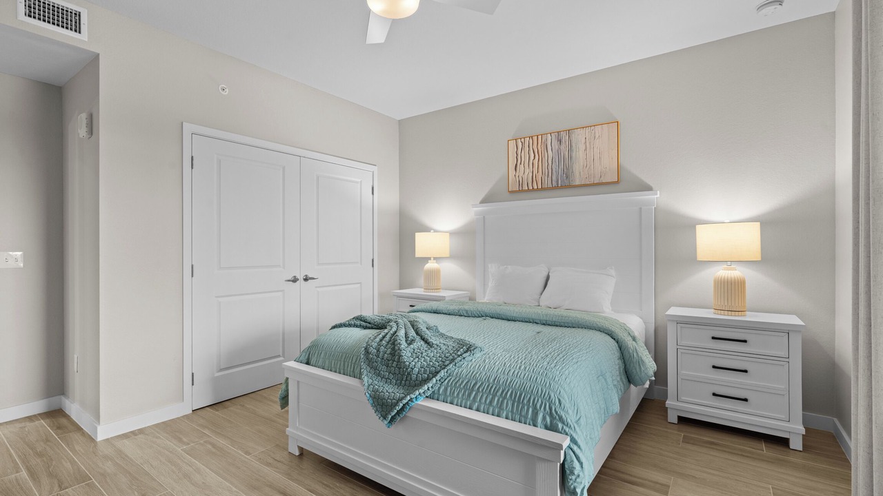 Photo of Bedroom in Yacht Club