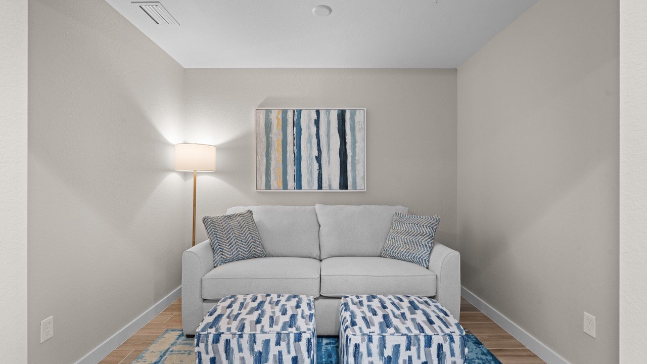 Photo of Livingroom in Yacht Club