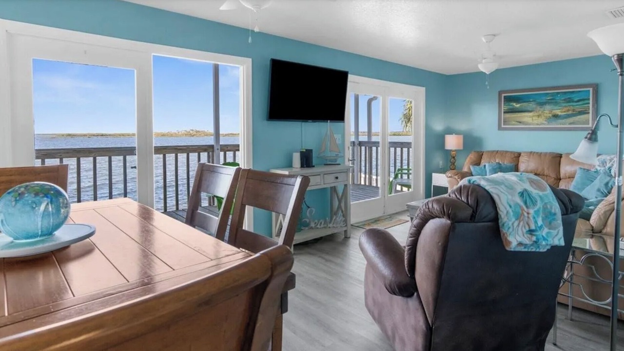 Photo of Livingroom in Driftwood Isles