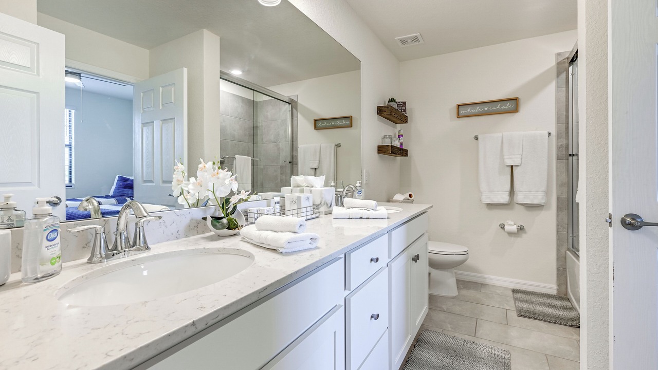 Photo of Bathroom in Lakewood Ranch