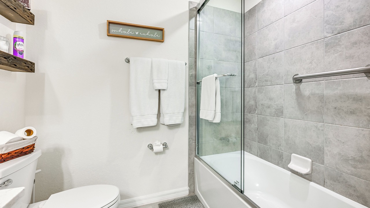 Photo of Bathroom in Lakewood Ranch