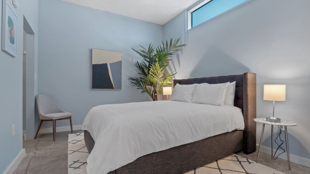 Photo of Bedroom in South Eola