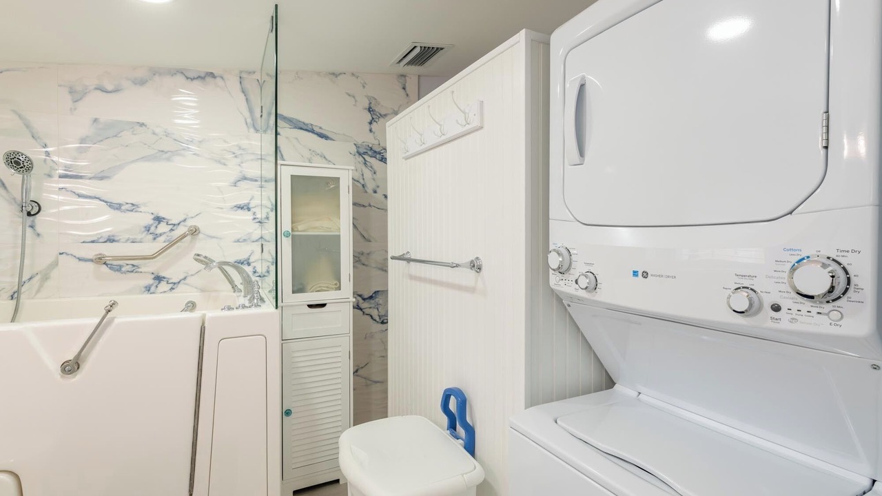 Photo of Bathroom in Jupiter