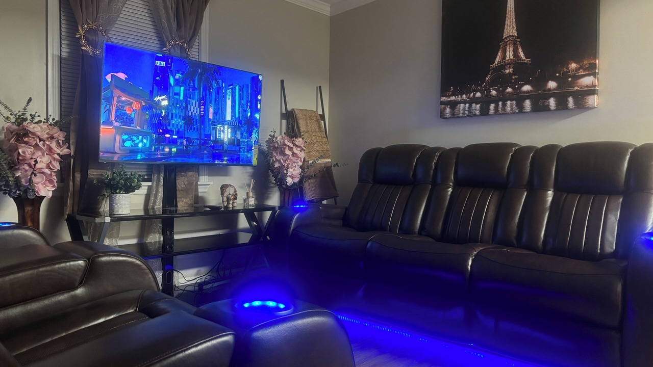 Photo of Livingroom in Northside