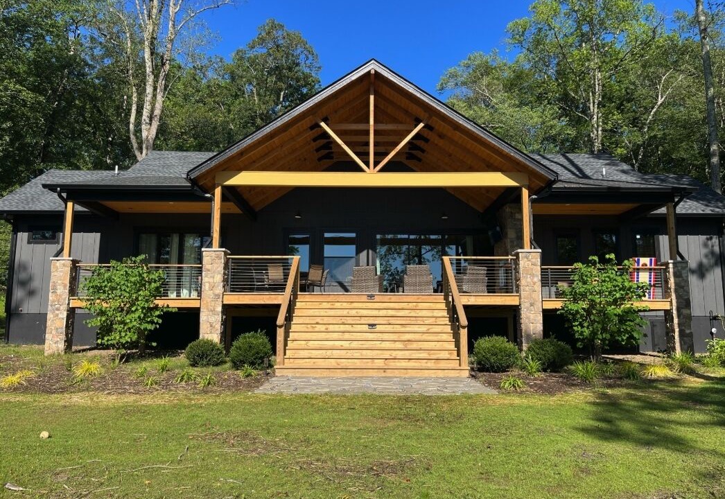 Photo of Outdoor in Mills River