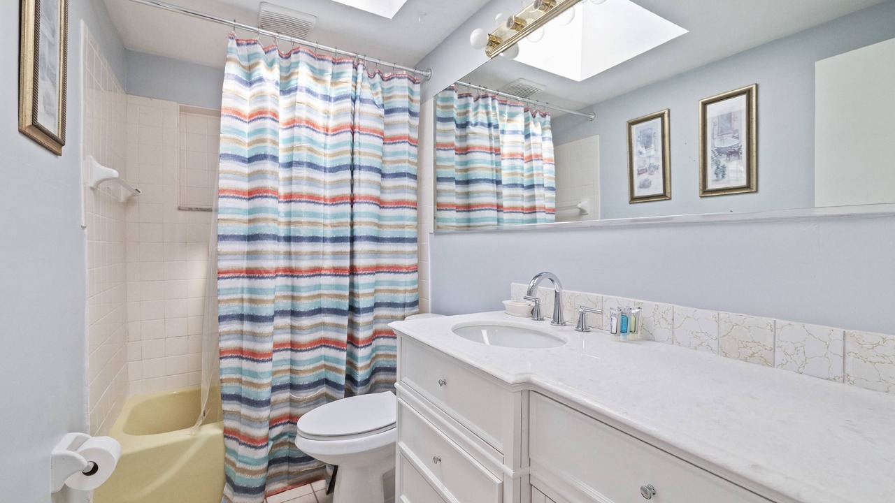 Photo of Bathroom in Green Key Estates