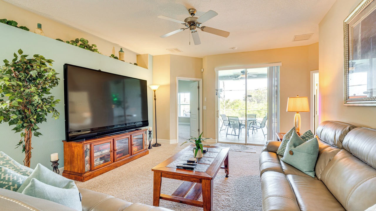 Photo of Livingroom in West Haven
