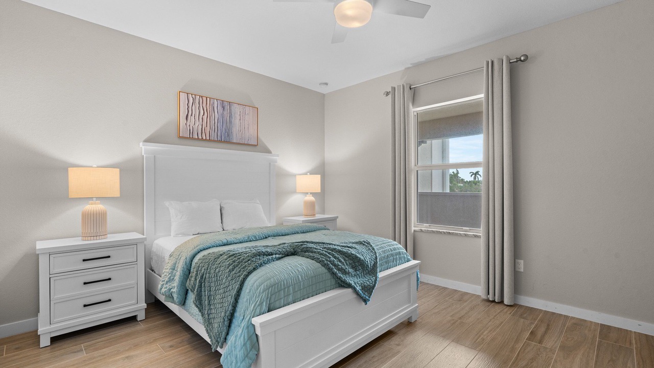 Photo of Bedroom in Yacht Club