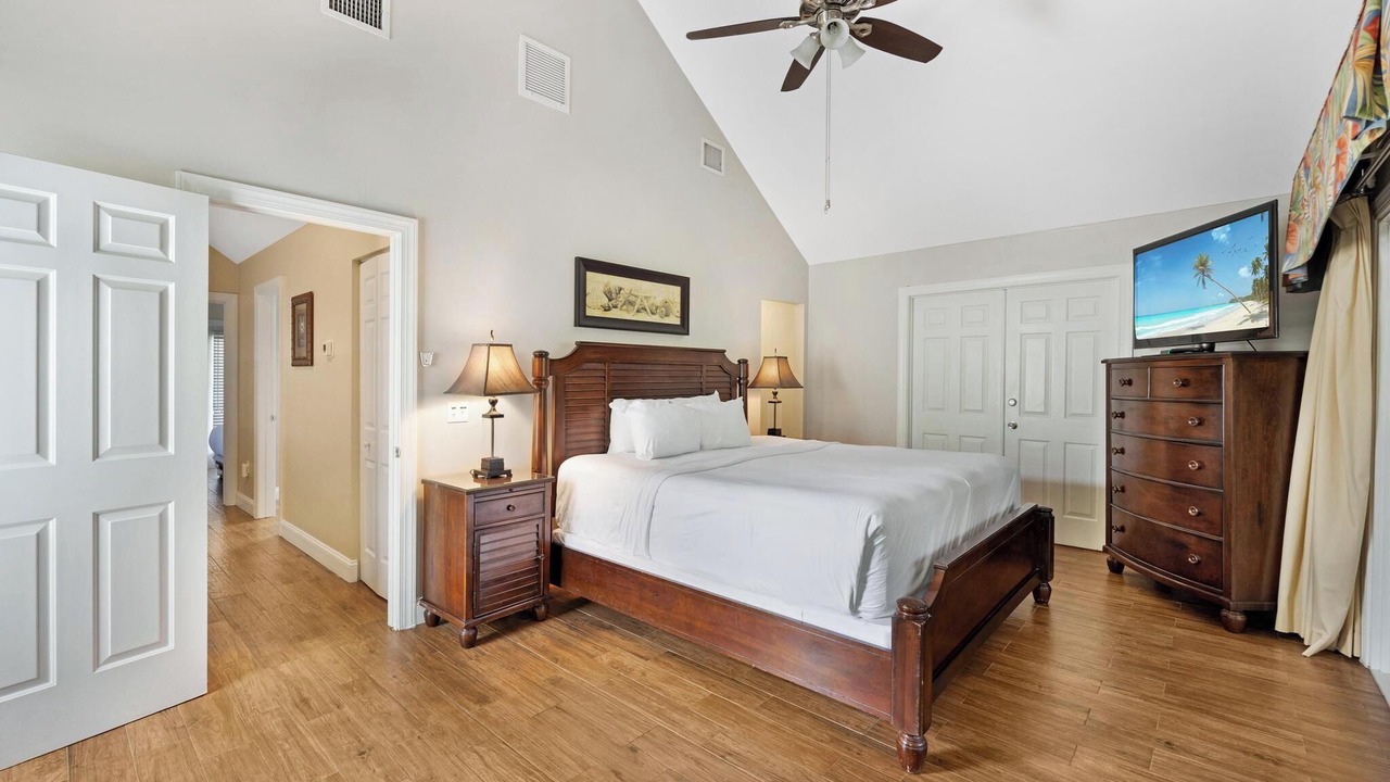 Photo of Bedroom in Marathon