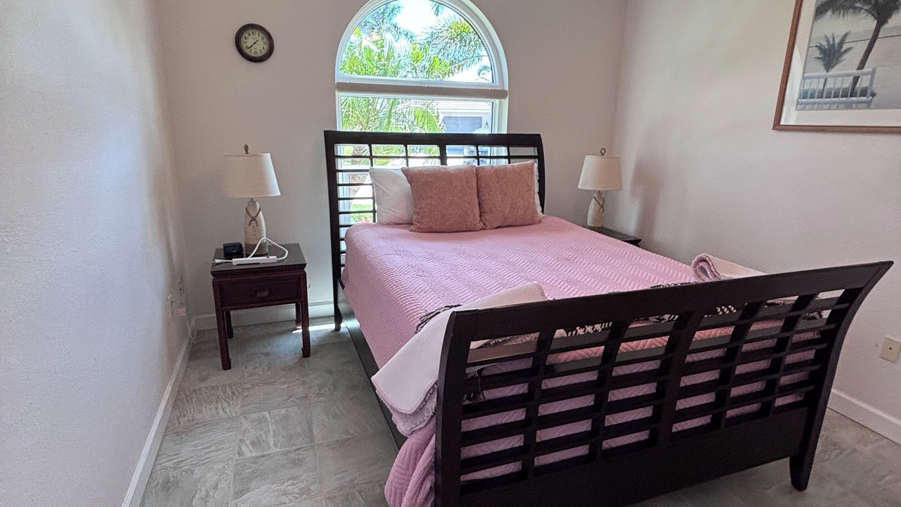 Photo of Bedroom in Burnt Store Isles
