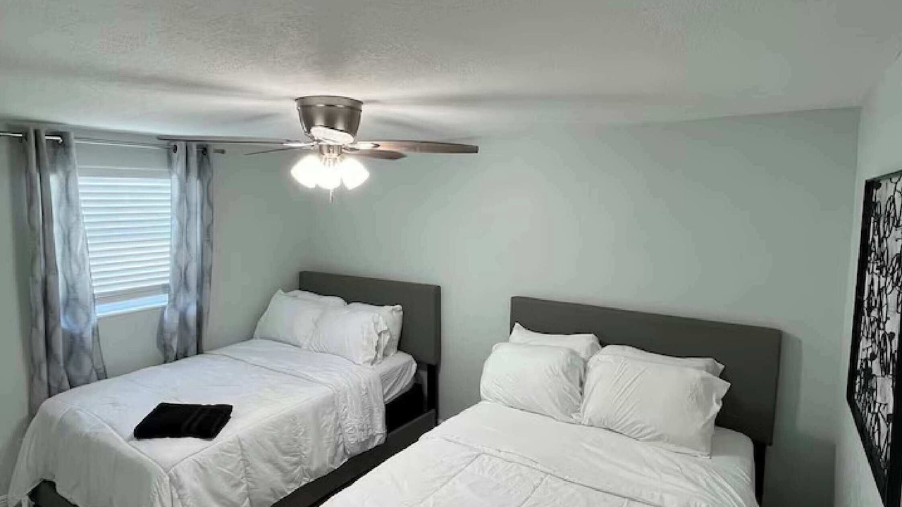 Photo of Bedroom in Palm Terrace Estates