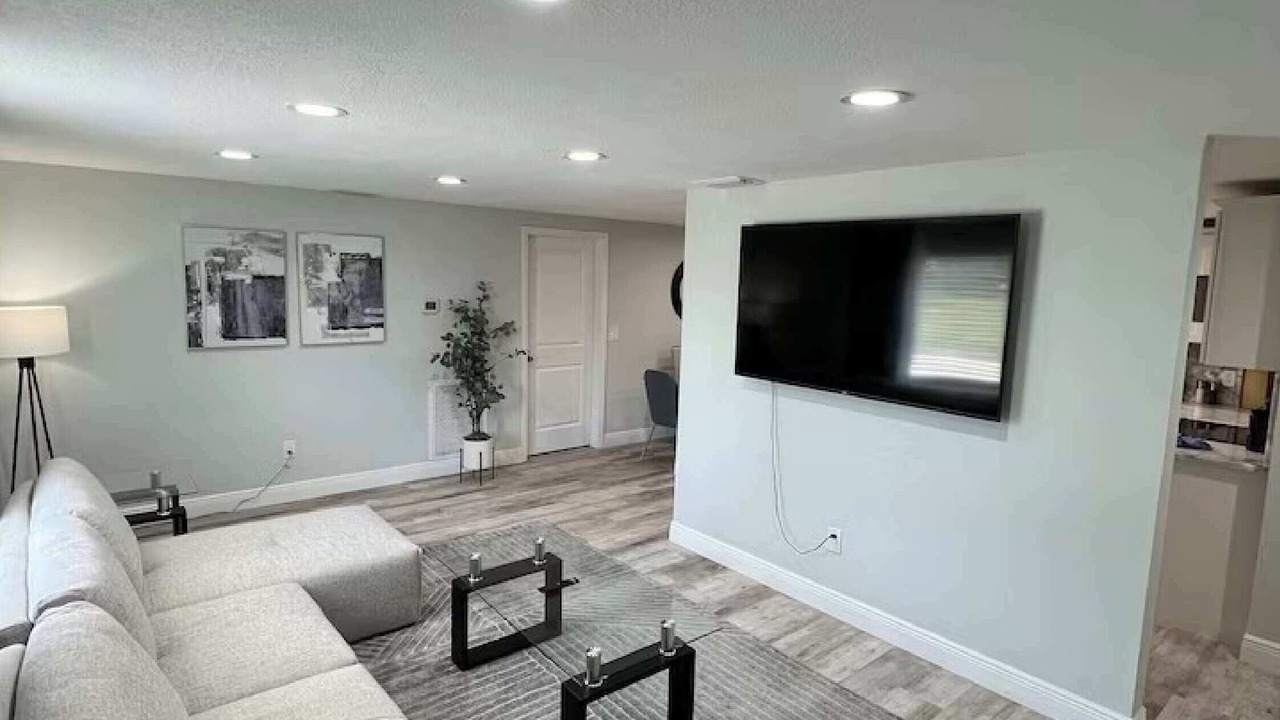 Photo of Livingroom in Palm Terrace Estates
