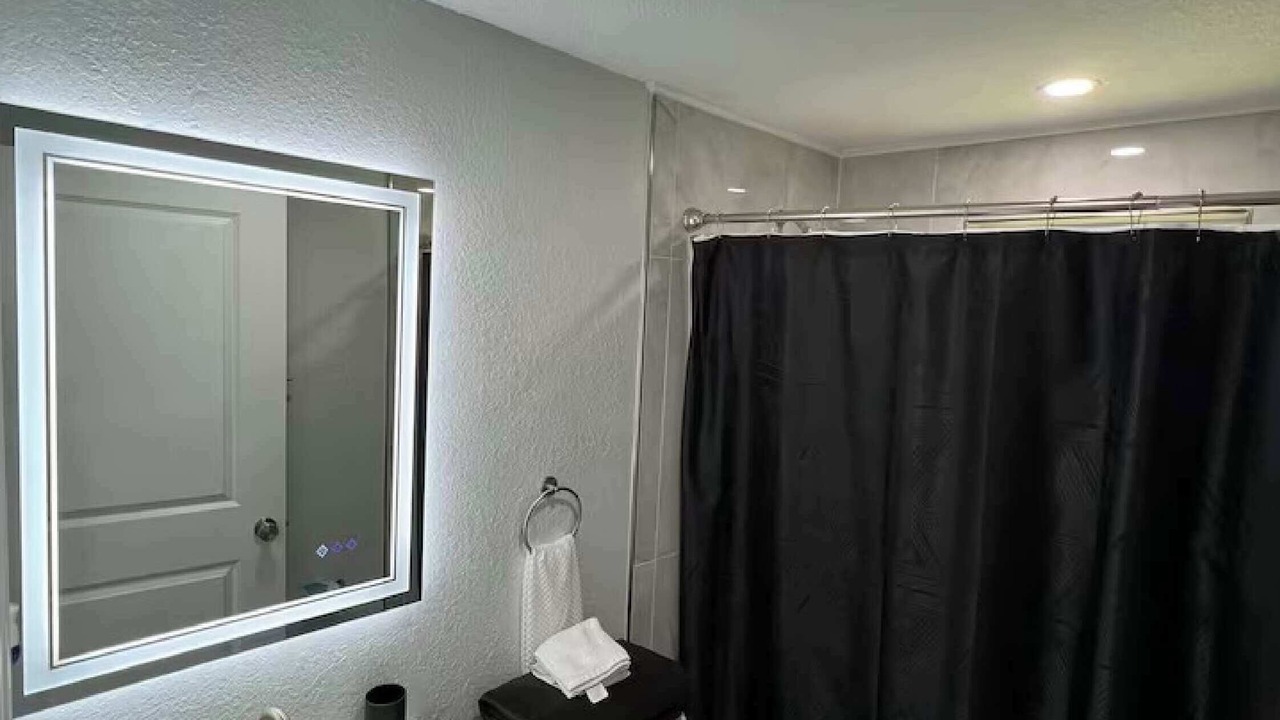 Photo of Bathroom in Palm Terrace Estates
