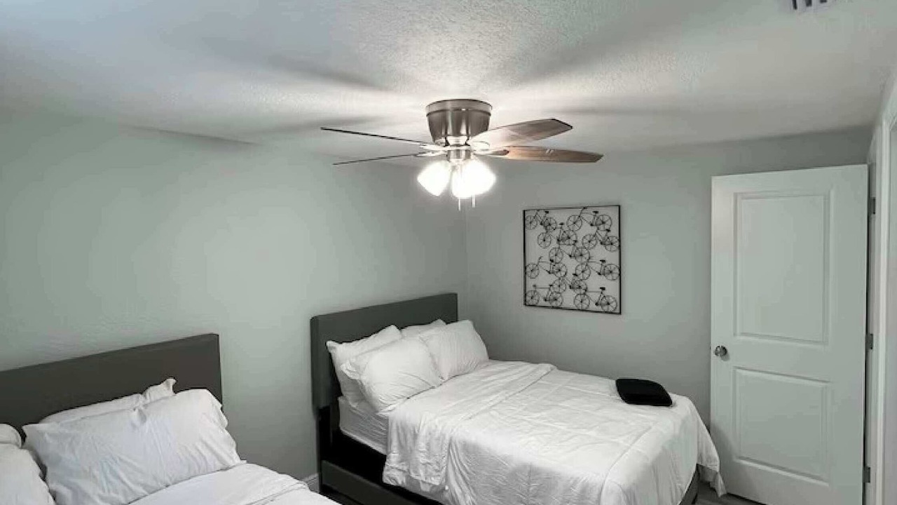 Photo of Bedroom in Palm Terrace Estates