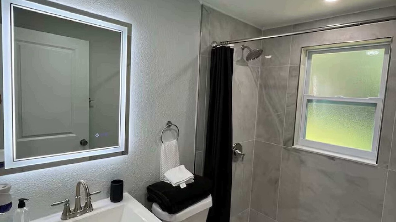 Photo of Bathroom in Palm Terrace Estates