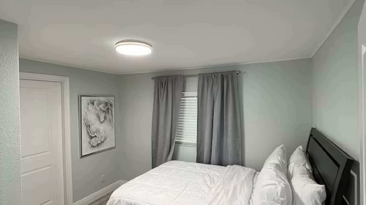 Photo of Bedroom in Palm Terrace Estates