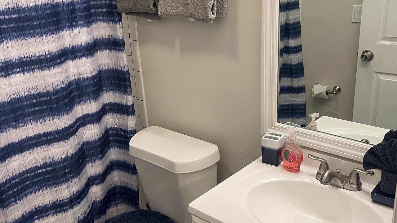 Photo of Bathroom in Lehigh Acres