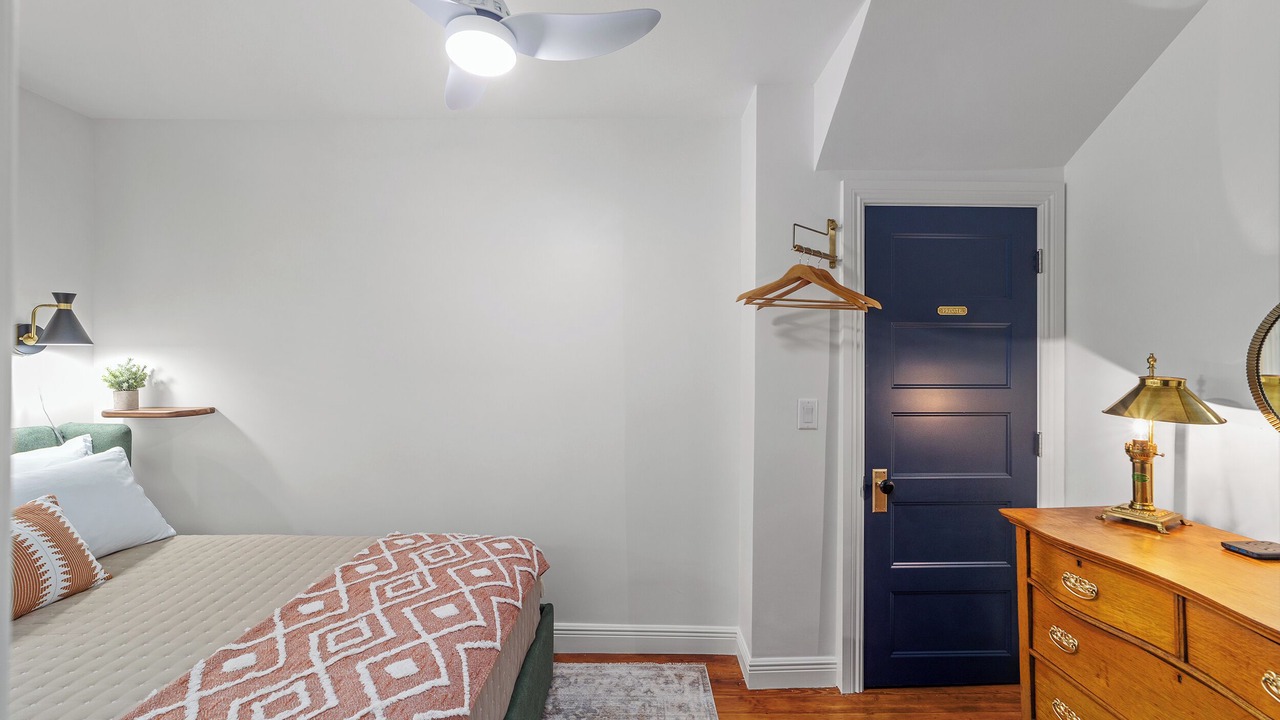 Photo of Bedroom in Historic District