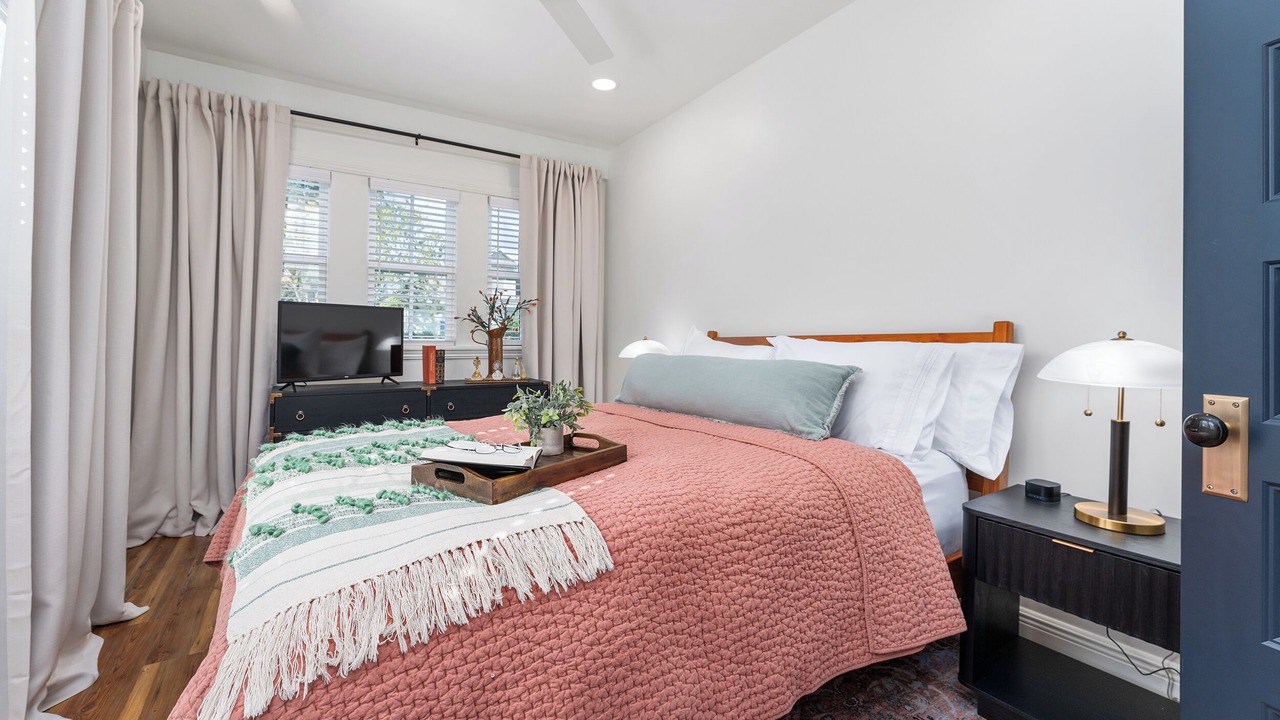 Photo of Bedroom in Historic District