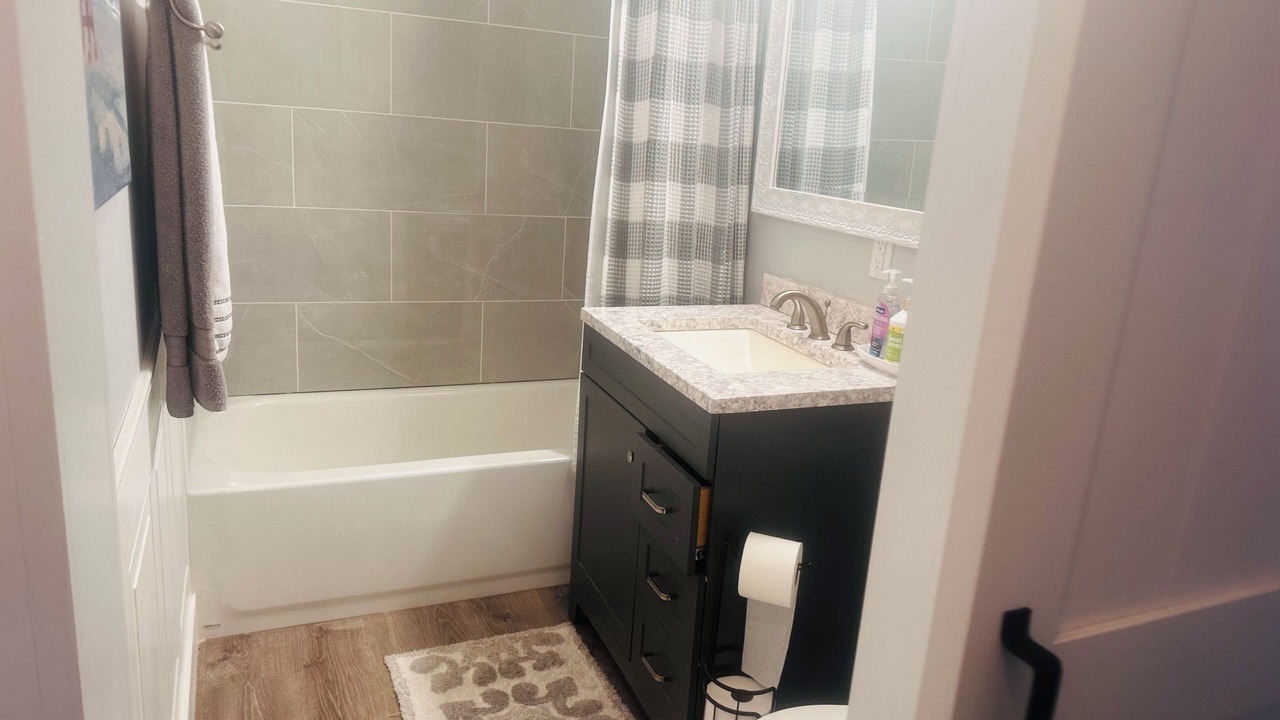 Photo of Bathroom in Oak Hill