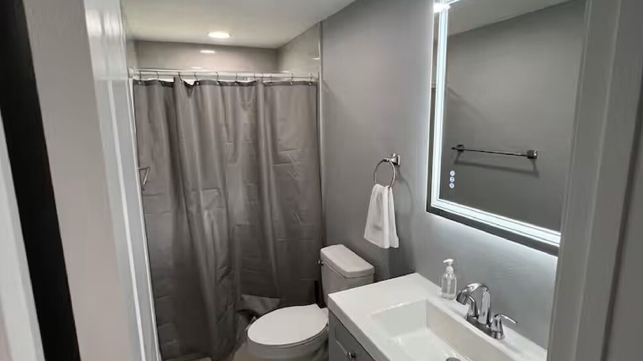 Photo of Bathroom in Old Grove