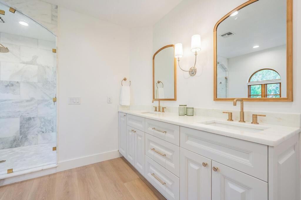 Photo of Bathroom in Palm Harbor