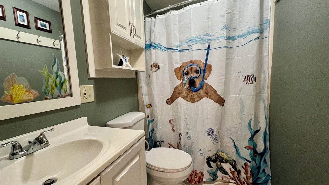 Photo of Bathroom in Putnam Hall