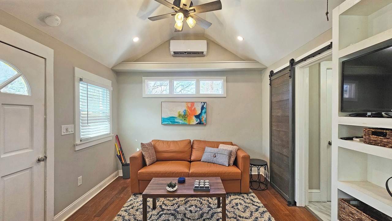 Photo of Livingroom in Forest Park