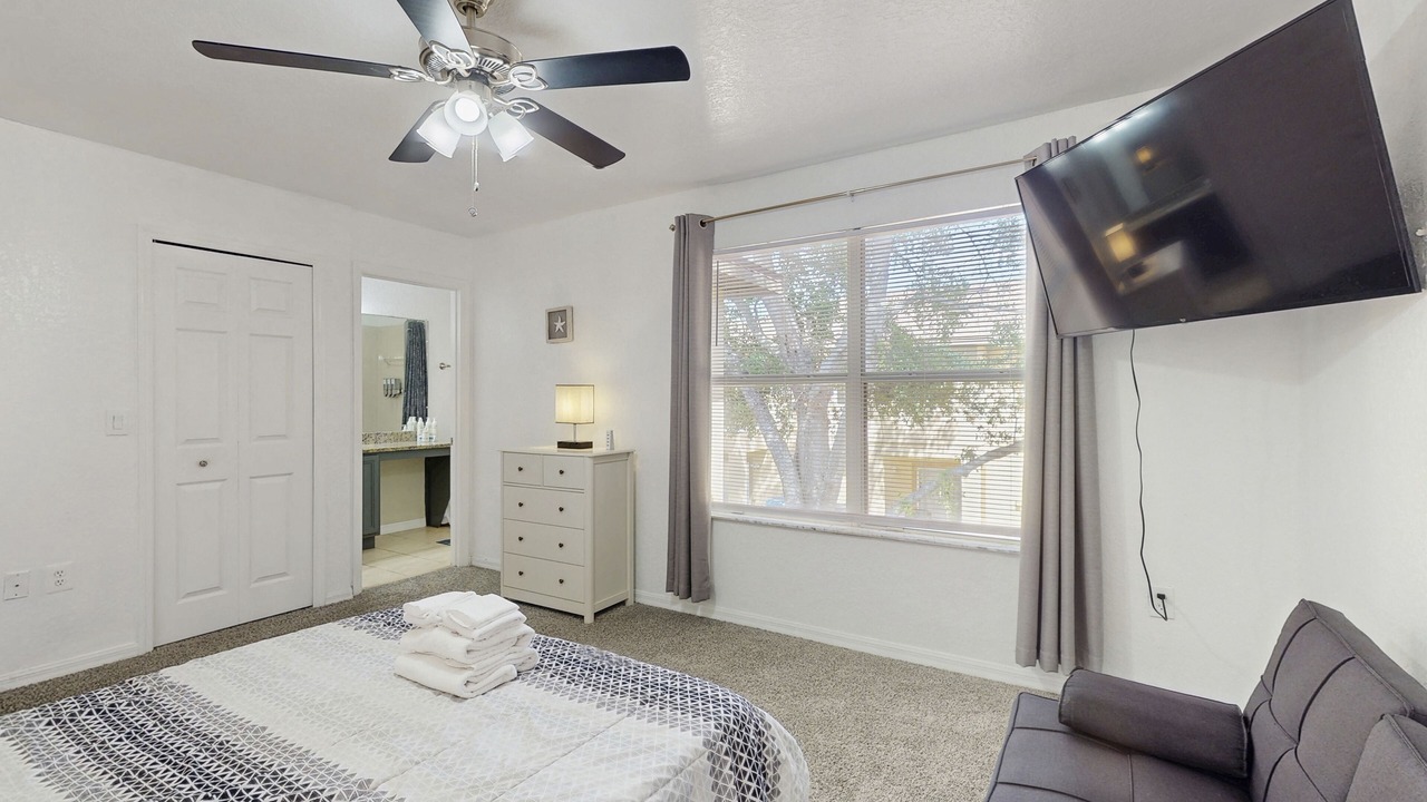 Photo of Bedroom in Regal Palms