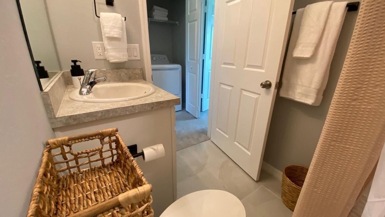 Photo of Bathroom in Jacarandas