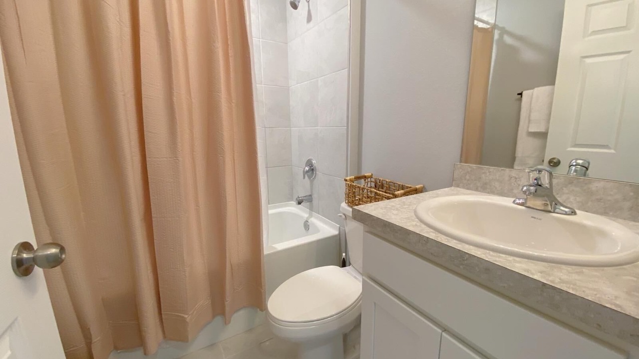 Photo of Bathroom in Jacarandas