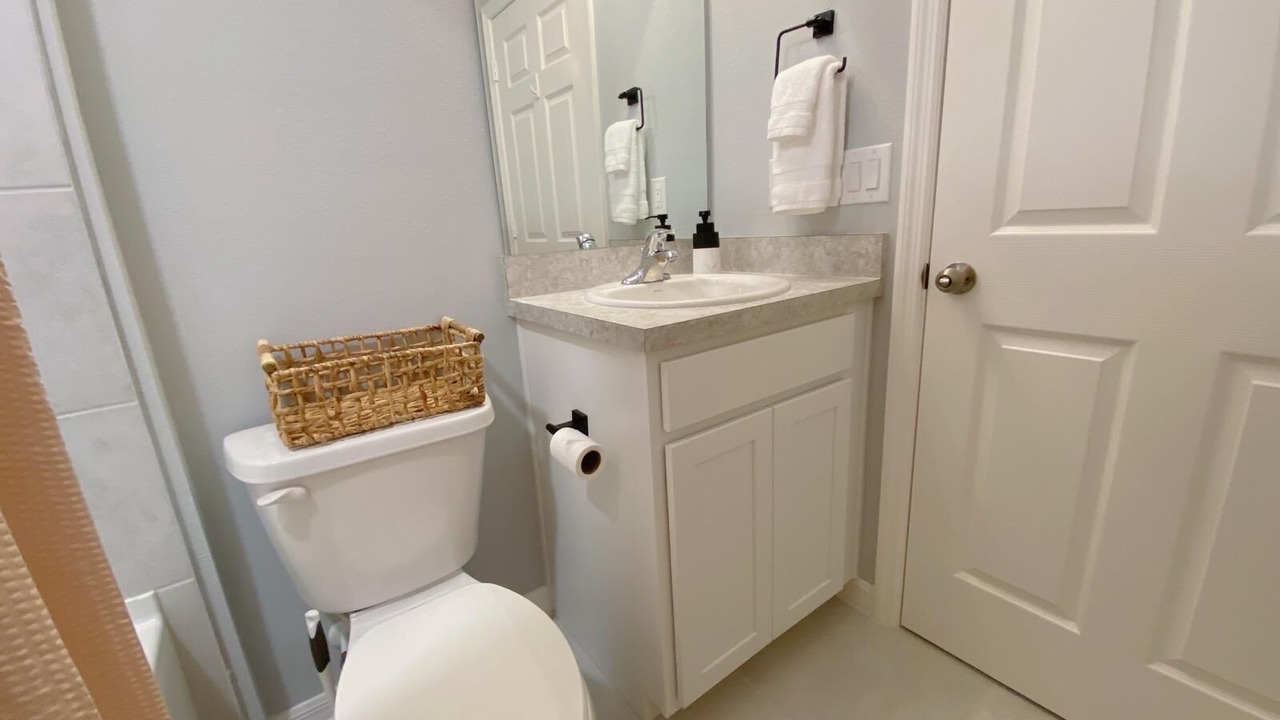 Photo of Bathroom in Jacarandas