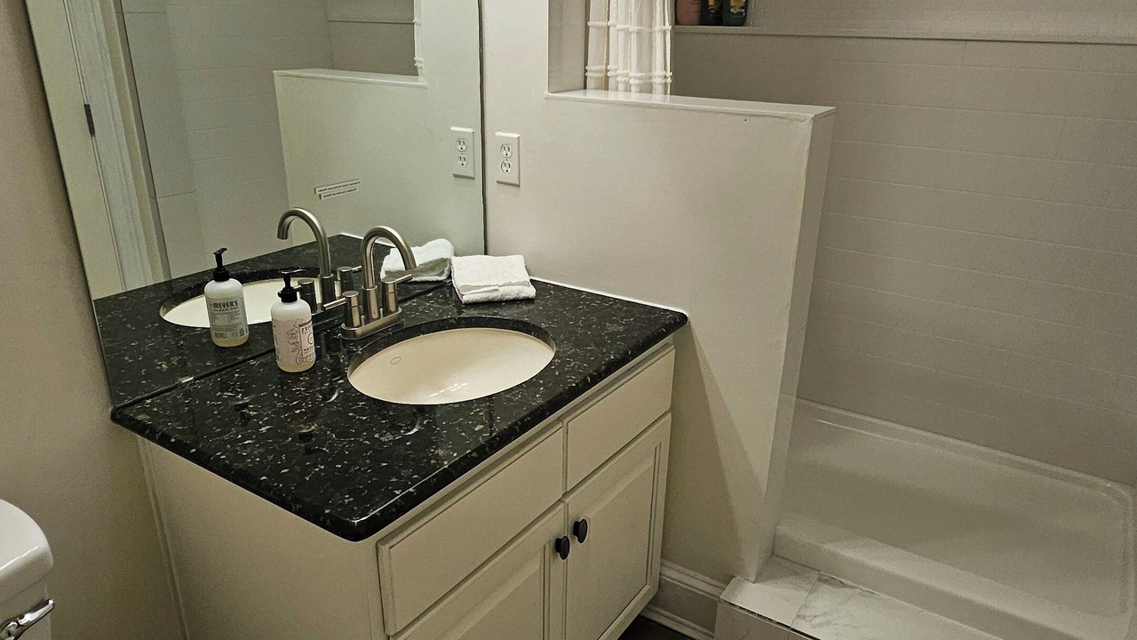 Photo of Bathroom in Fort George Island