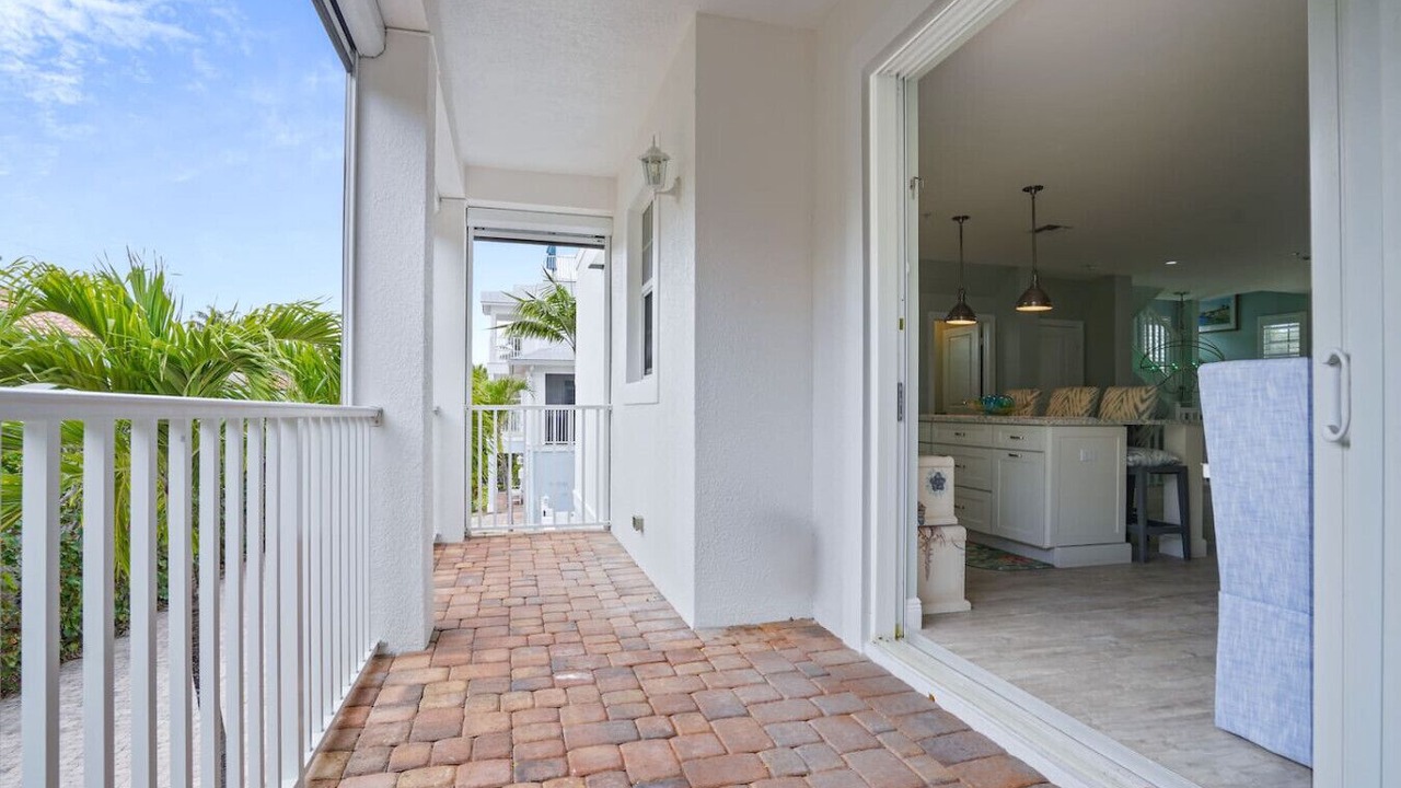 Photo of Patio Balcony in Juno Beach