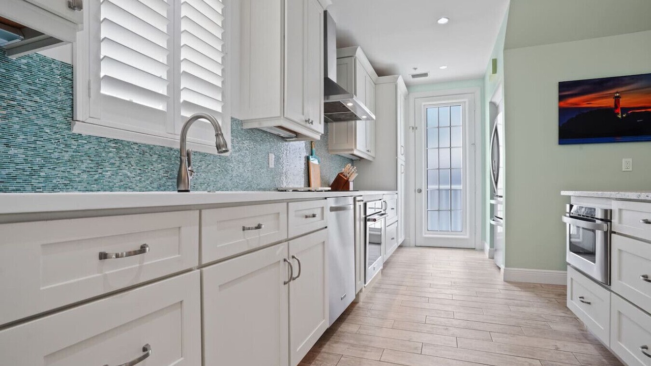 Photo of Kitchen in Juno Beach