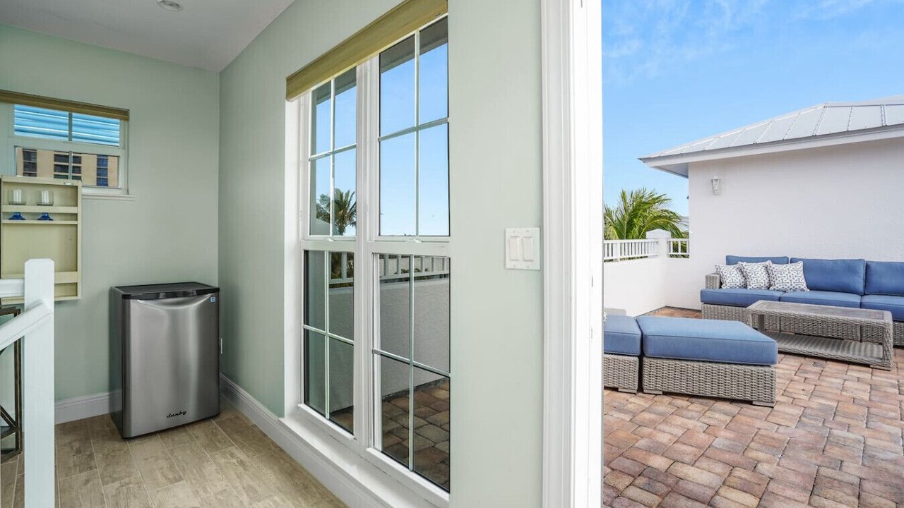 Photo of Outdoor in Juno Beach