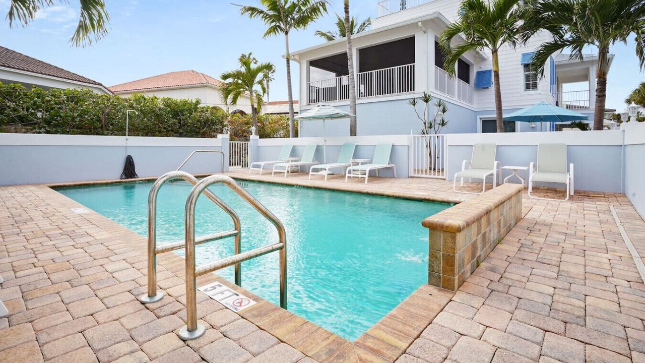 Photo of Outdoor in Juno Beach