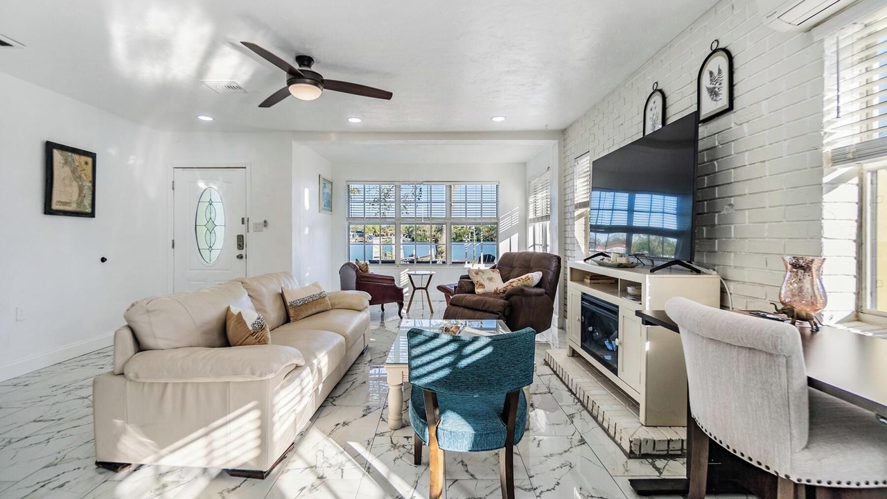 Photo of Livingroom in Coquina Key