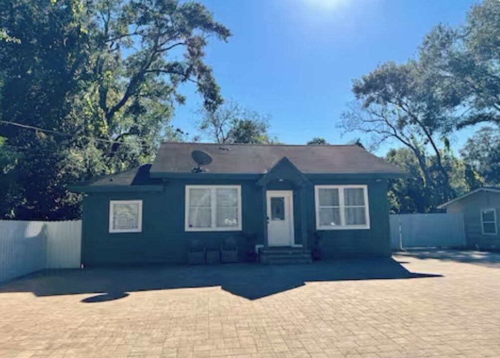 Photo of Outdoor in Northside