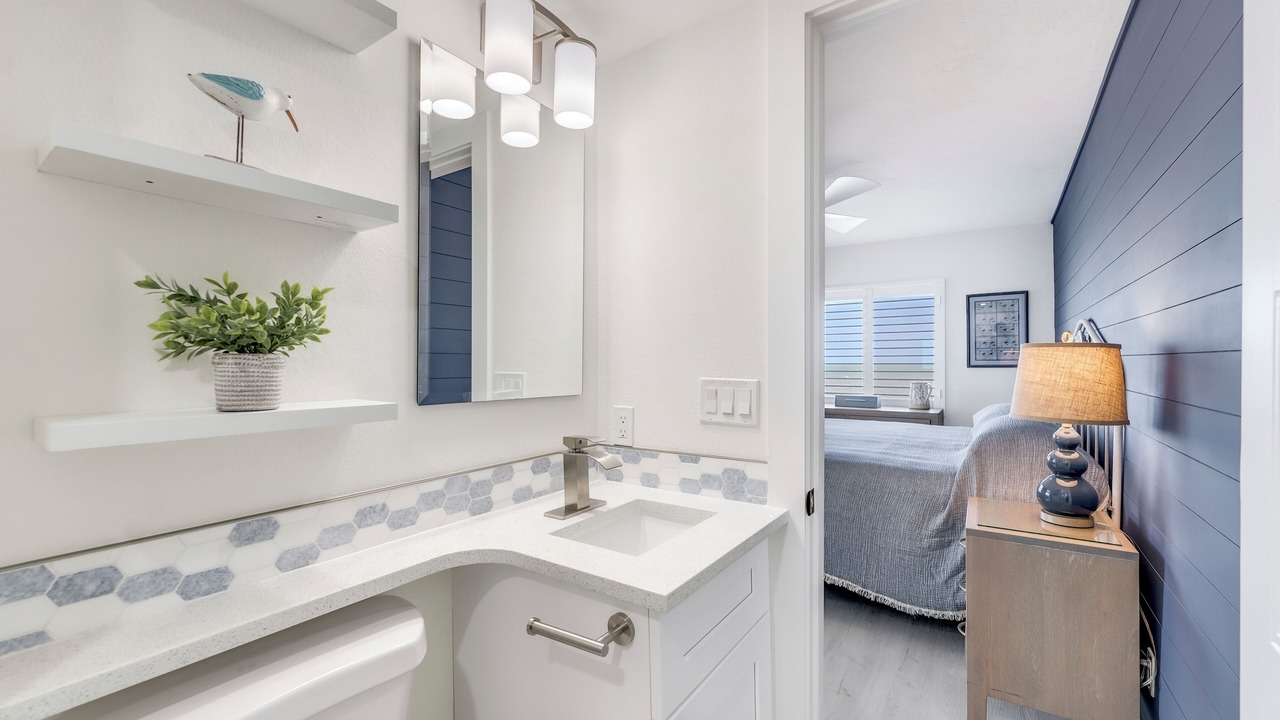 Photo of Bathroom in Mid Island