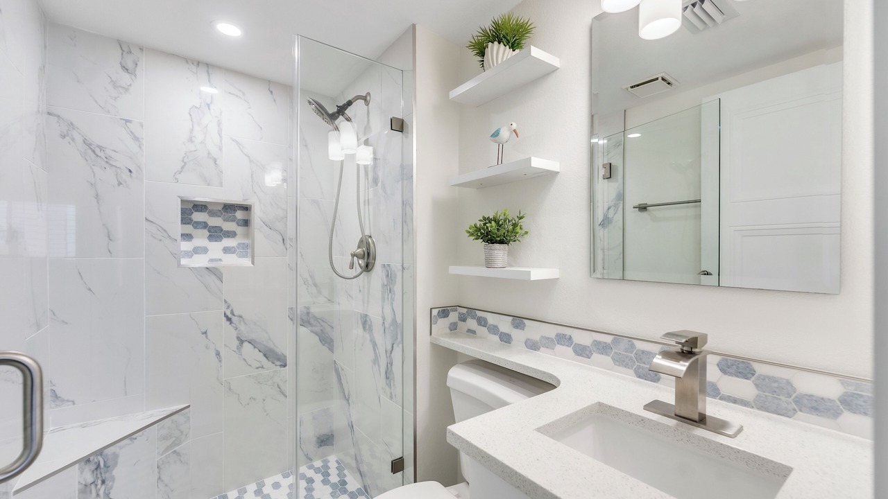 Photo of Bathroom in Mid Island