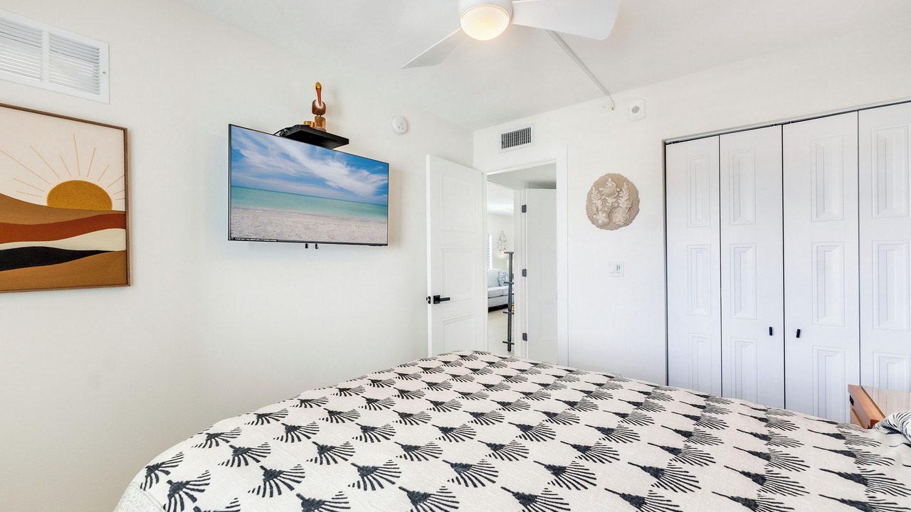 Photo of Bedroom in Mid Island