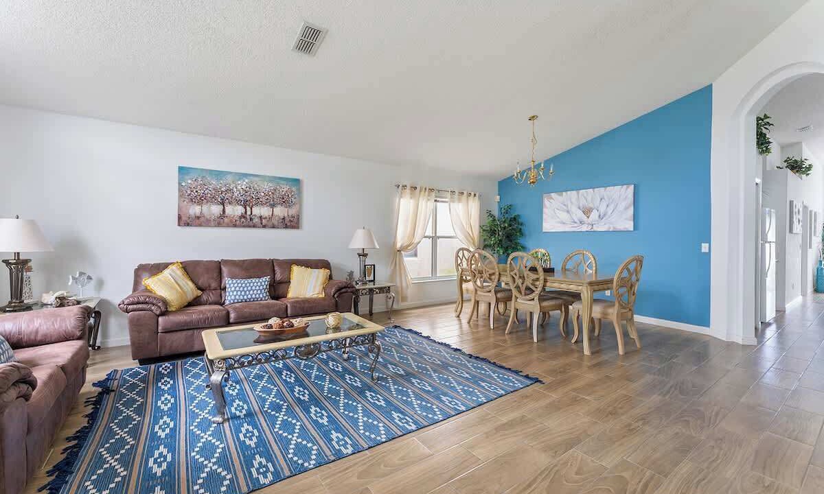 Photo of Bedroom in Seasons