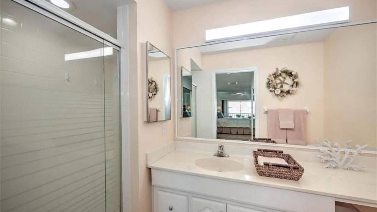 Photo of Bathroom in Cypress Lake