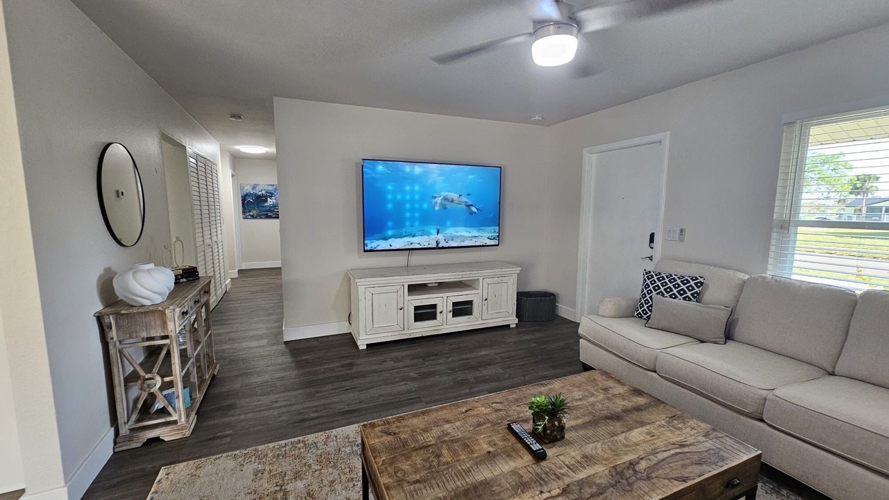 Photo of Livingroom in North Port