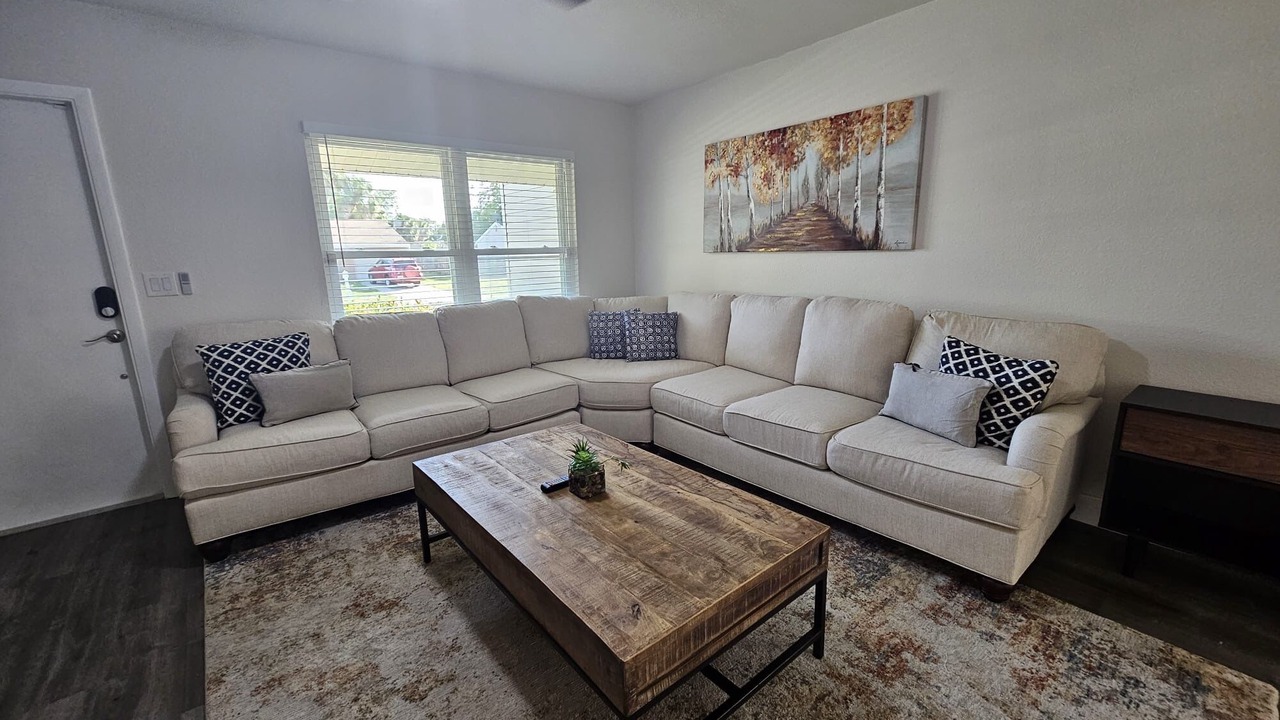 Photo of Livingroom in North Port