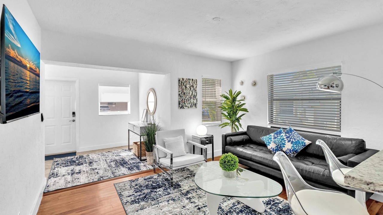Photo of Livingroom in Dania Beach