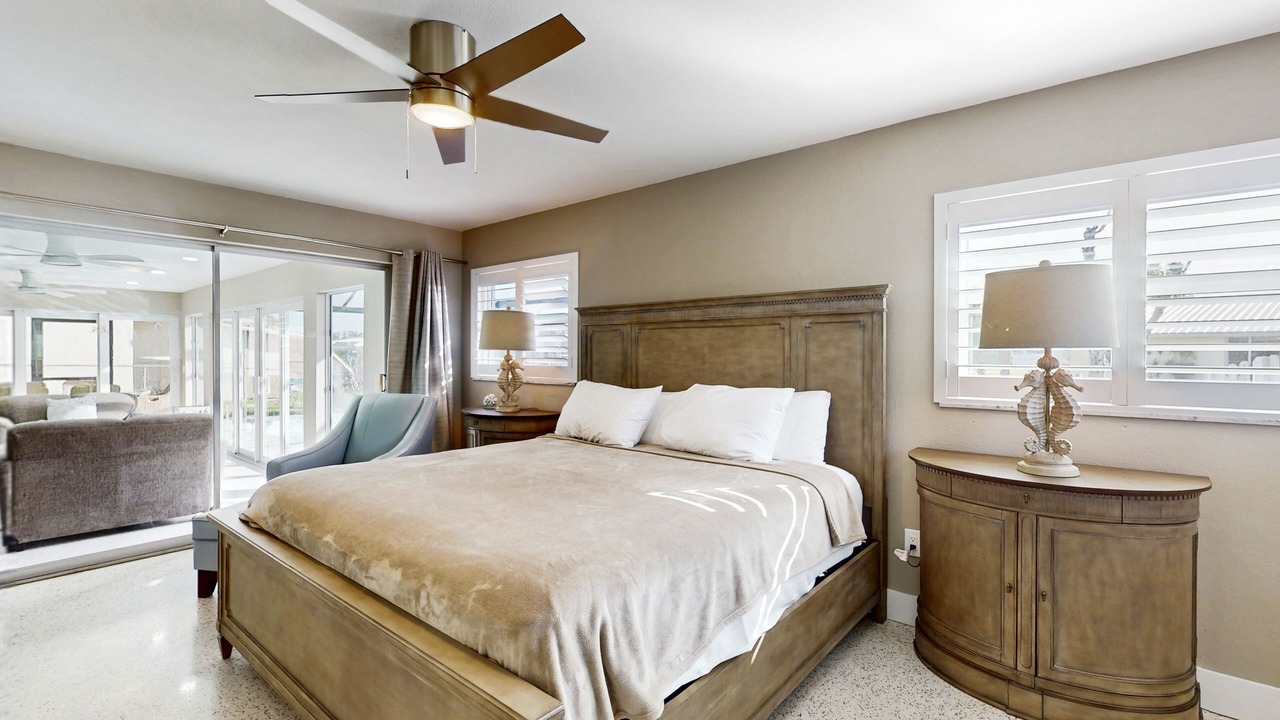 Photo of Bedroom in Lochmoor Waterway Estates