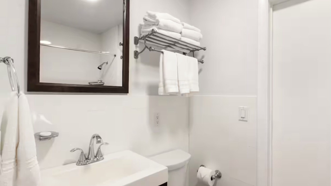 Photo of Bathroom in Survey Creek
